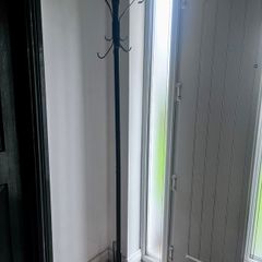 Sturdy coat rack