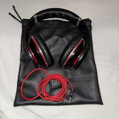 Monster Beats by Dr.Dre Studio headphones working perfectly