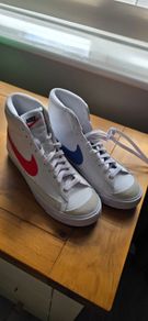 Shoe