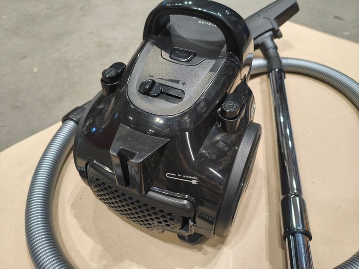 Vacuum cleaner Bosh Serie 2