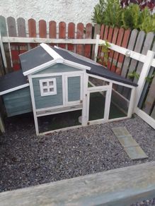 Rabbit hutch with extension