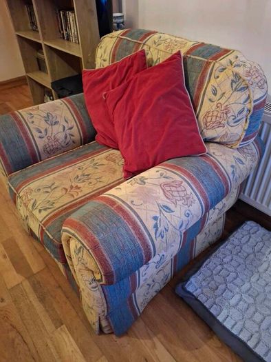 Couch 3 1 1 great condition only cleaned. Comfy.