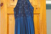 Debs formal wear dres