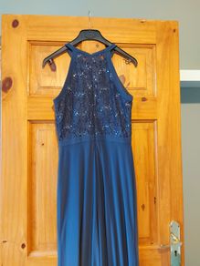 Debs formal wear dres
