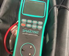 Kewtech smartpat PAT testing machine