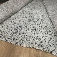IKEA VINDUM high pile rug 200x270cm