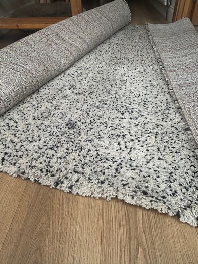 IKEA VINDUM high pile rug 200x270cm