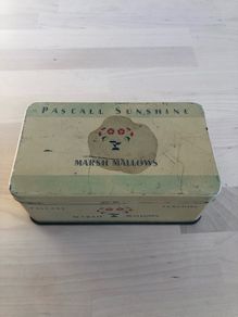 Vintage Marsh Mallows tin