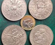 British Crowns / 25p UK 4 Coins Lot