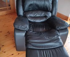 1 sofa, 2 armchairs