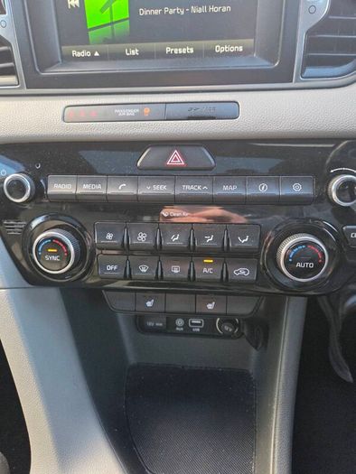 Kia sportage. Platinum. Huge Spec