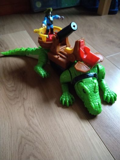 Imaginext crocodile and pirate