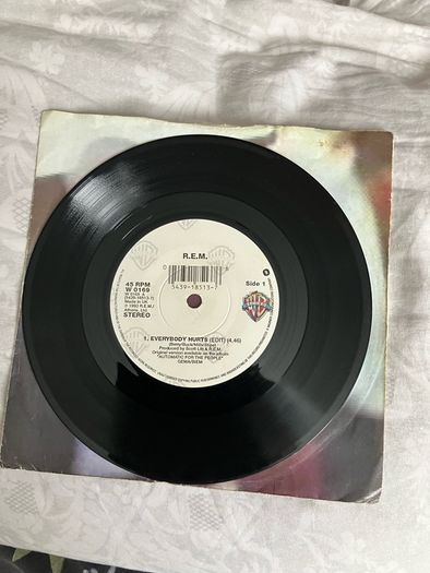 R.E.M.  Everybody hurts 7" vinyl