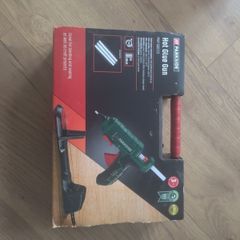 Glue gun