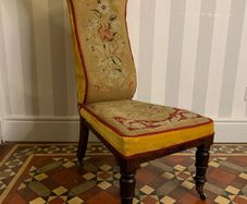 Victorian rosewood prie dieu or prayer nursing chair with original needlepoint upholstery.
