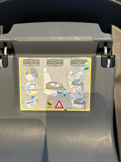 Car seat & 2 isofix bases