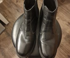 Black Roamers Chelsea Boot