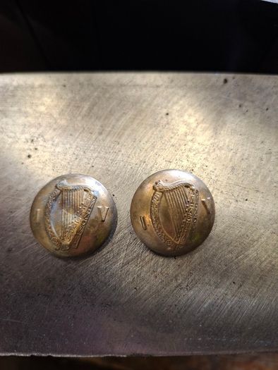 Two Brass Irish volunteers buttons