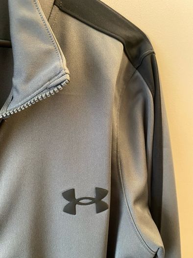 Under Armour grey tracksuit (large)