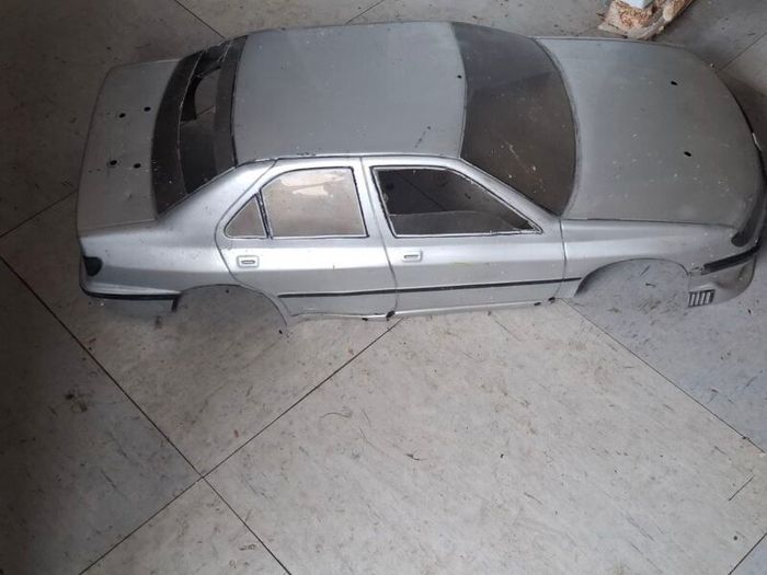 4.....1..5th scale RC BODY shells.