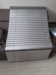 4 Brand new Venetian blinds