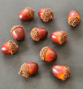 Set - 10 pieces Craft Acorns Artificial Acorn Decor Fake Fruit Props Acorns Decoration