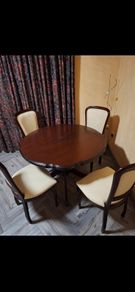 diningroom table and chairs