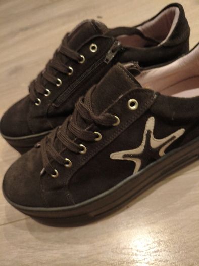 trainers Carl scarpa