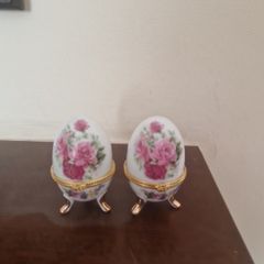 vintage ceramic trinket holder