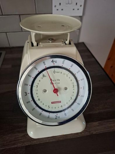 Vintage Style Kitchen Scales