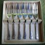 Vintage 925 Sterling Silver Sheffield Cake Forks in original box 98,7g Image 3