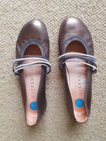 Bronze leather ballet flats / sneakerinas - new, no box