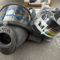 Scott Sari Full Face Mask with filter for good CBRN protection and many other
