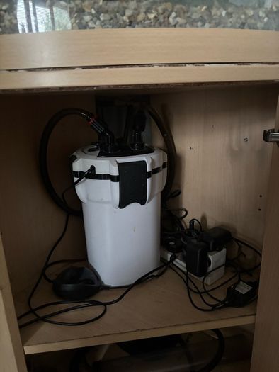 60L fish Tank w/ Pump and filter