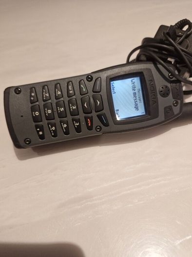Nokia THR 4 THR880 Made in Finland TETRA, charger Nokia EADS TEA2