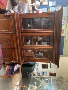 Mahogany china display cabinet