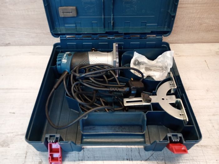 Bosch Palm Router 600W, Collet 6.35 mm, upto 8mm - GKF 600