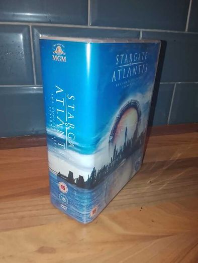 Stargate Atlantis: The Complete Series 1-5 DVD Boxset (Read Description / 1 Disc Missing)