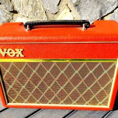Vox Pathfinder 10 (Limited Edition Red) -
