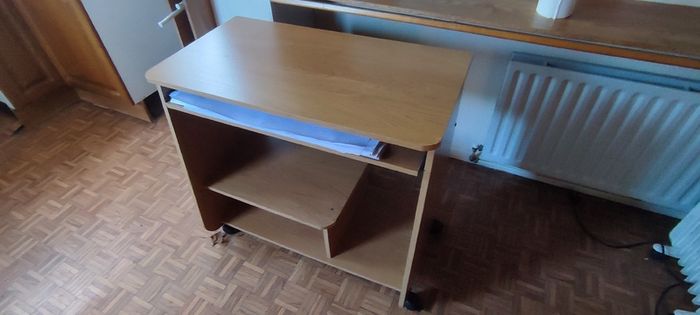 free desk