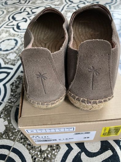 Manebi Espadrilles