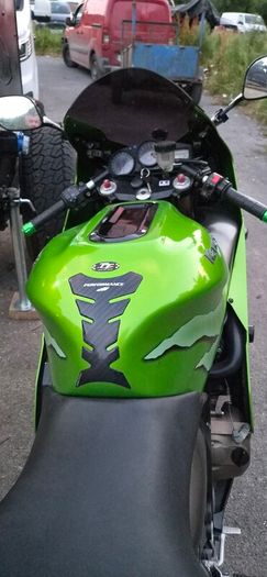 Kawasaki zx12r may swap gsxr 1100