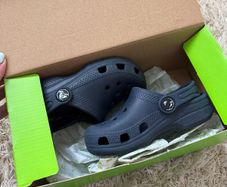 toddler crocs