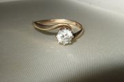 Vintage 14k Gold Twist Solitaire Ring
