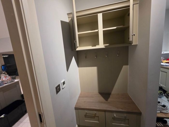Utility cupboards excellent condition