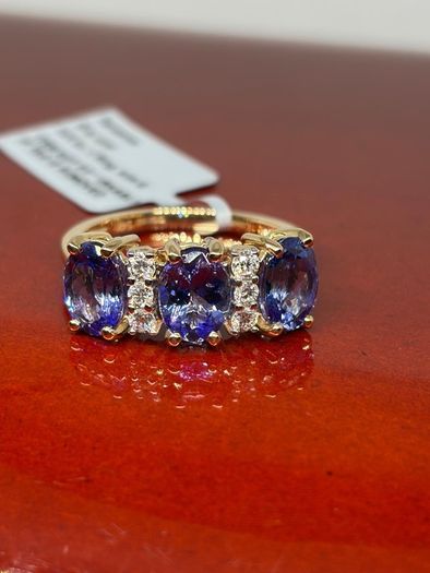 Gold 14K (585) Yellow Gold AAA Tanzanite & Lab Grown Diamond