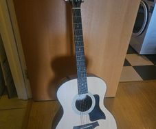 Taylor 114e Acoustic Guitar