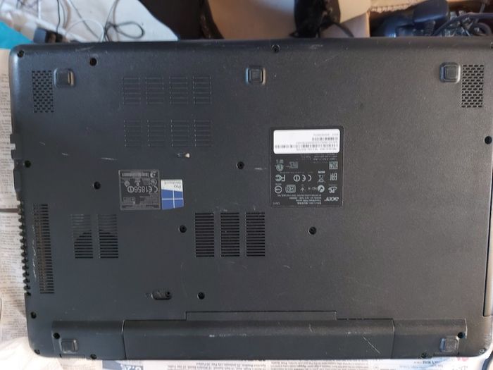 ACER Travelmate P256 Series, Model No. Z5WBH, Intel Core i3-4005U CPU, 1.7GHz, 4GB Ram, 500GB HDD, Windows 10, Microsoft Edge, Chrome and VLC