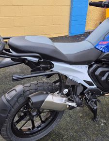 BMW R1300GS OEM heated comfort seats