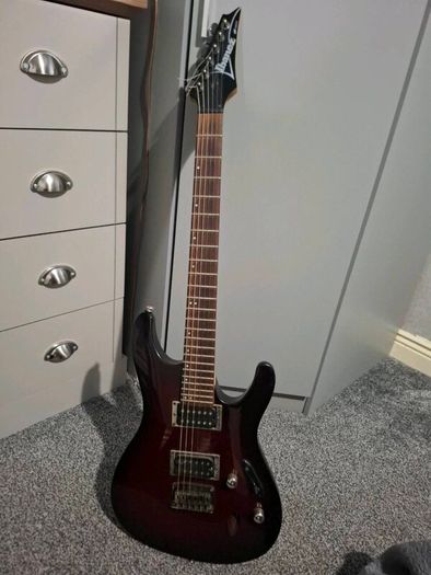 Ibanes S series & fender mustang 1 amp